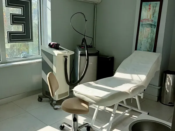 Bağdat Caddesi şubesinde gün ışığı alan uygulama odası